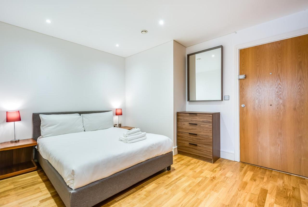 Cosy In Canary Wharf Apartament *